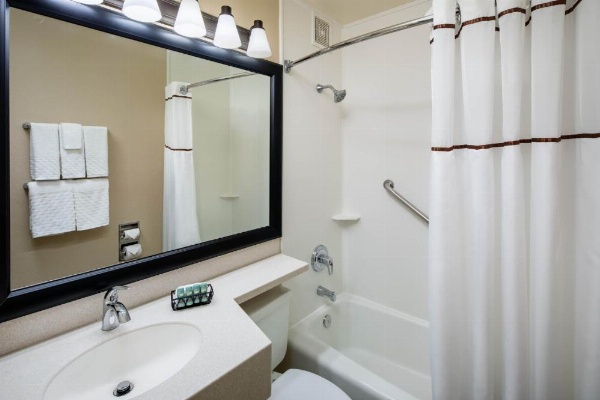 Best Western University Inn image 11