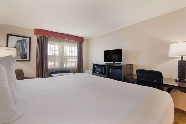 Best Western University Inn image 16