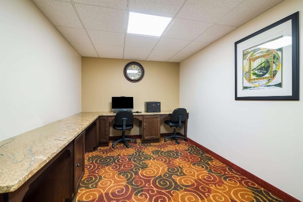 Best Western University Inn image 4